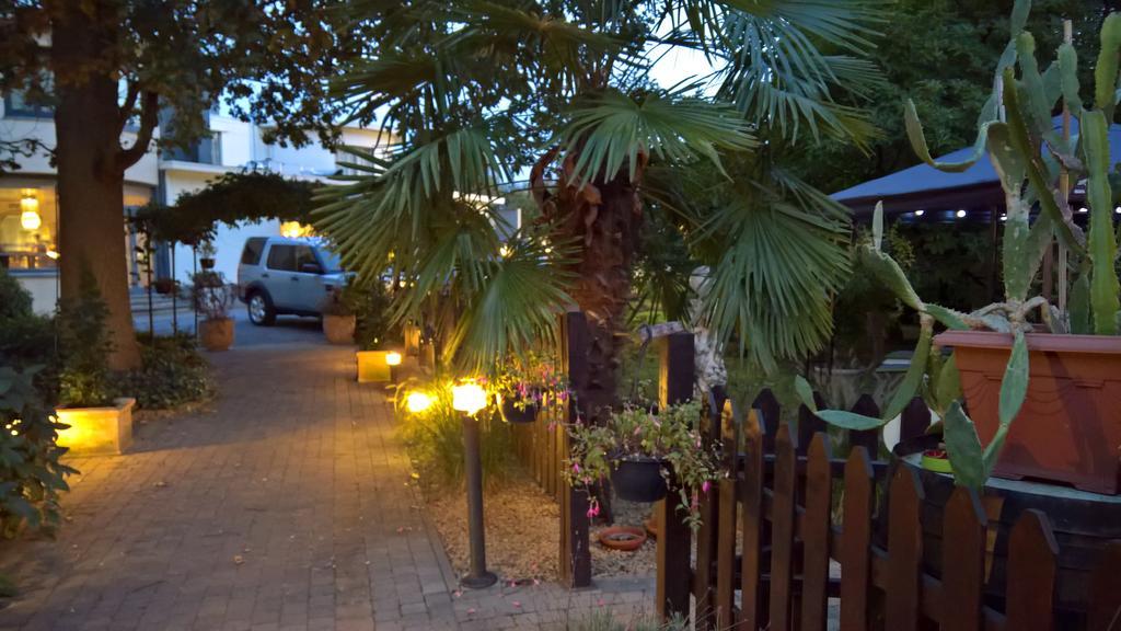 Parkhotel Хаселт Екстериор снимка